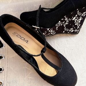 Soda black wedge heels size 6